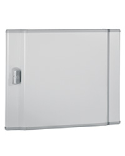 Дверь для шкафов XL3 Legrand 020252 в Чите Аксессуары для стоек и шкафов Pintop.ru