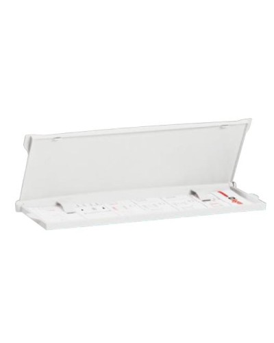 Карман для схем закрытый Legrand 036582 в Чите Полки для шкафов и стоек Pintop.ru