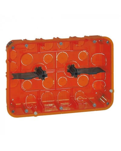 Коробка монтажная Legrand 080126 в Чите Распределительные коробки Pintop.ru