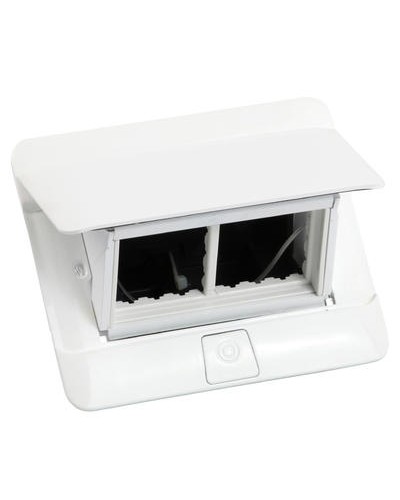Блок розеточный выдвижной Legrand 654001 в Чите Блоки розеток Pintop.ru